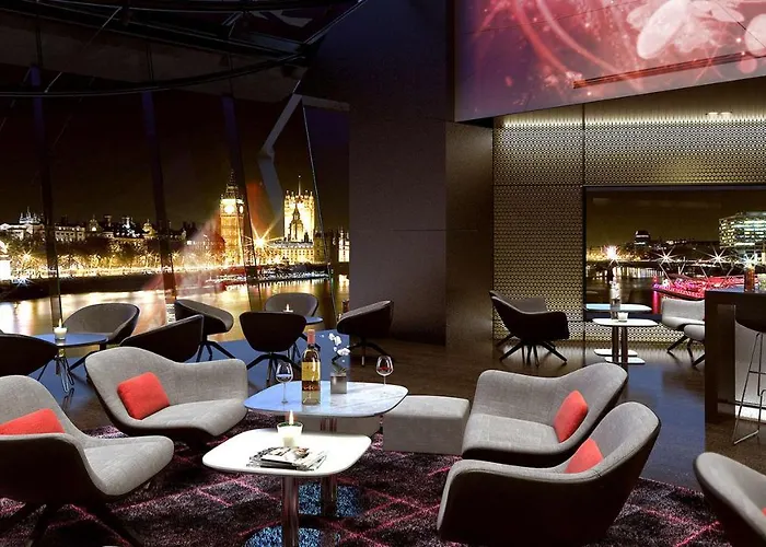 Plaza On The RiverHotel Stelle